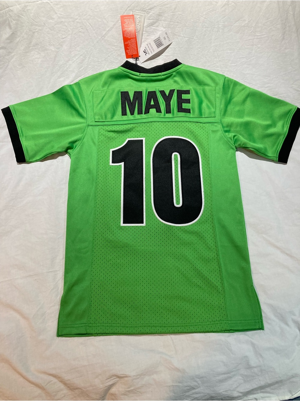 Drake Maye High School Jersey, Men’s size XS, NWT!